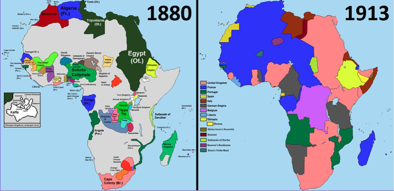 Twee kaarten van Afrika naast elkaar. De eerste toont Afrika in 1880 met onverdeelde gebieden en stammen. De tweede toont Afrika in 1913, ingekleurd met de koloniale bezittingen van Europese landen.