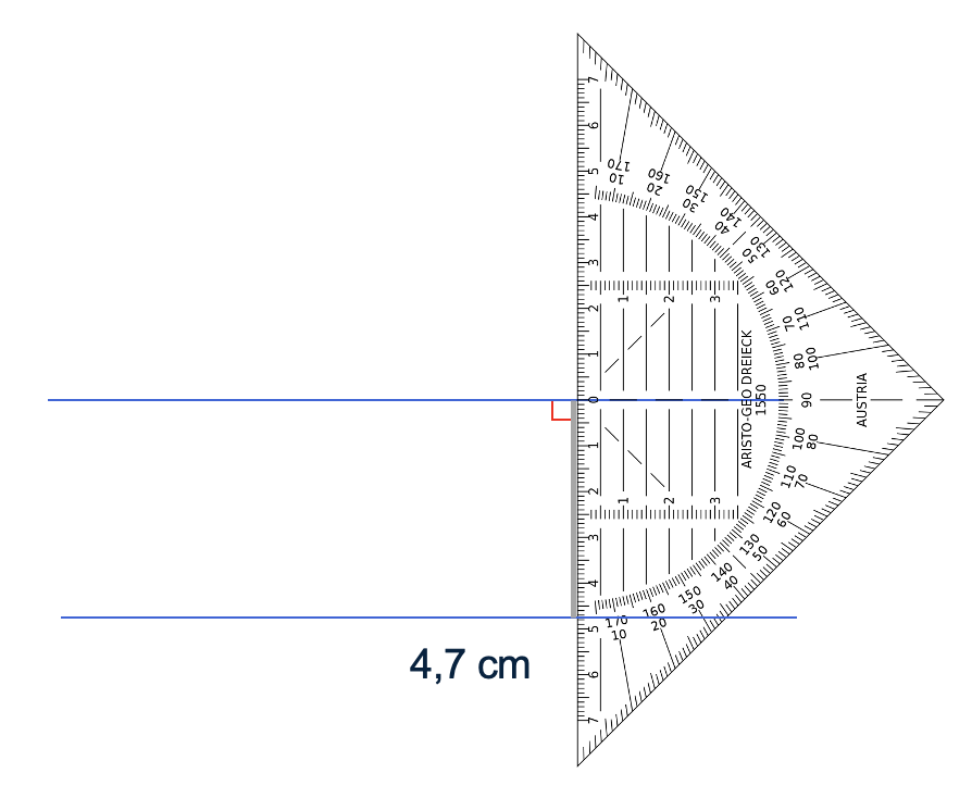 Een geodriehoek op evenwijdige lijnen met een afstand van 4,7 cm