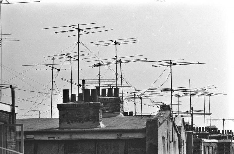 foto 1: Een foto met antennes in Nederland