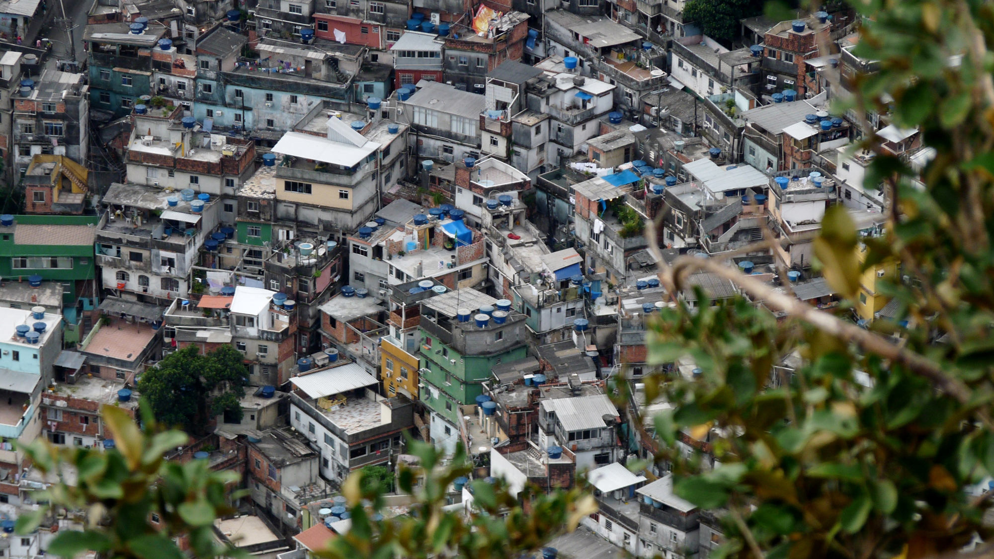 Afbeelding 2: de geïmproviseerde nederzettingen, favela's in Brazilië. 