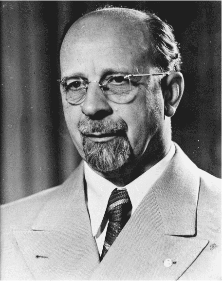 Bundesarchiv, B 145 Bild-F078072-0004 / Katherine Young / CC BY-SA 3.0 DE, CC BY-SA 3.0 DE <https://creativecommons.org/licenses/by-sa/3.0/de/deed.en>, via Wikimedia Commons